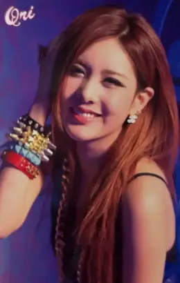 Qri · Funky Town
