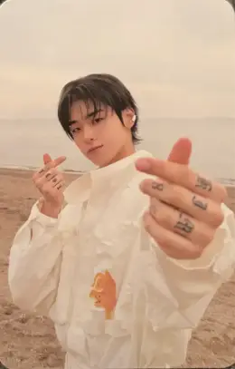Dogyun · FEELM
