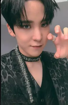 Yunho · THE WORLD EP.PARADIGM