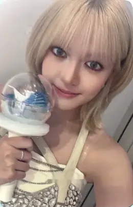 Lily · 2nd Official Lightstick
