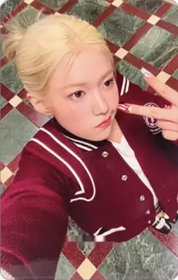 Yoon Jiyoon · N/a