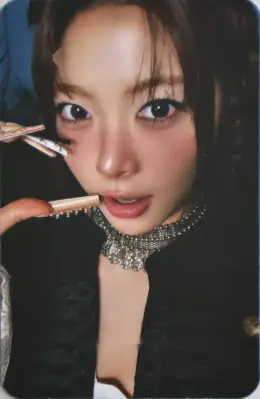 Hong Eunchae · PUREFLOW pt.1