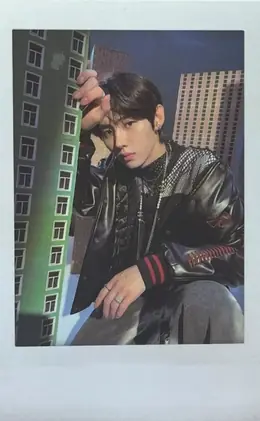 Sunghoon · DIMENSION : ANSWER