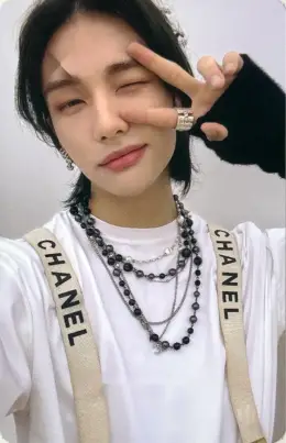 Hyunjin · NOEASY