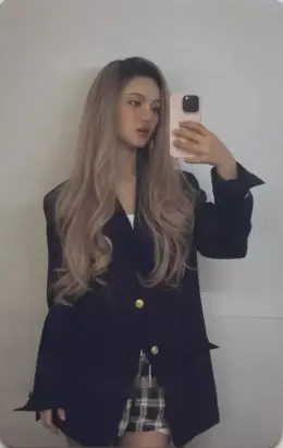 Danielle · How Sweet