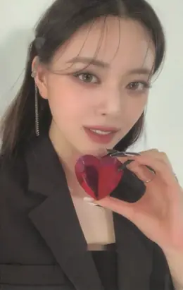 Yuna · CHECKMATE