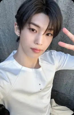Kim Dohun · yesweare