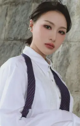 Siyeon · Apocalypse : Follow Us