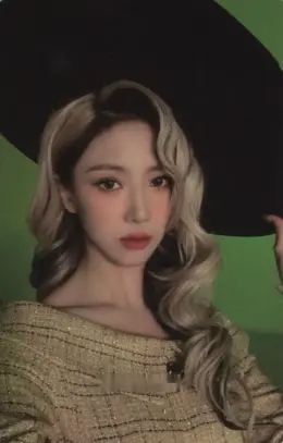 Yoohyeon · Apocalypse : Save Us