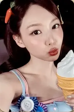 Nayeon · TWICE The Thrill (11th Anniversary Pop-Up)