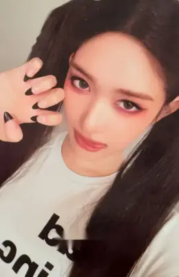 Leeseo · IVE SECRET