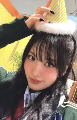 Momo · TEN: The Story Goes On