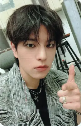 Seungmin · DO IT