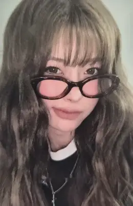 Yerin · VELVET TRIGGER