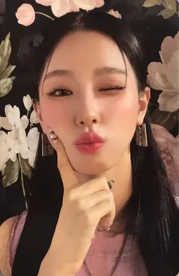 Miyeon · HEAT
