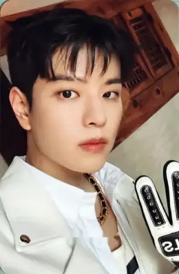 Seungmin · HOP