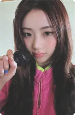 Huh Yunjin · PUREFLOW pt.1